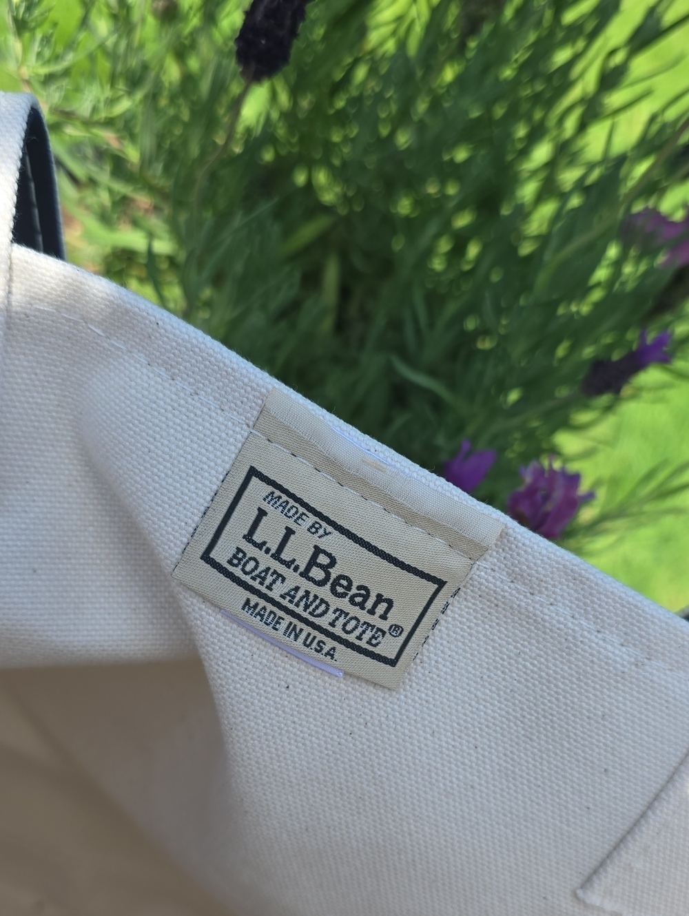 L.L. Bean Custom NO KINGS Cream Canvas Boat Tote Beach Bag with Navy Trim NWT - Picture 2 of 6